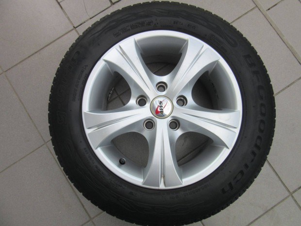 AWS 5x112 könnyűfémfelni 195/65 R 15 nyárigumival eladó