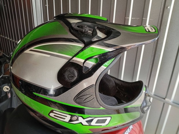 AXO minsgi Olasz cross buksisak