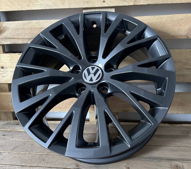 A 17es gyri alufelni 5x112 Golf Passat Touran Caddy Arteon Sharan