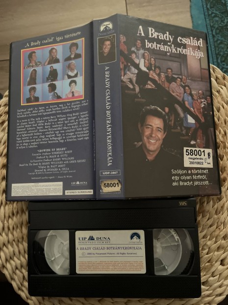 A Brady csald krnikja vhs film