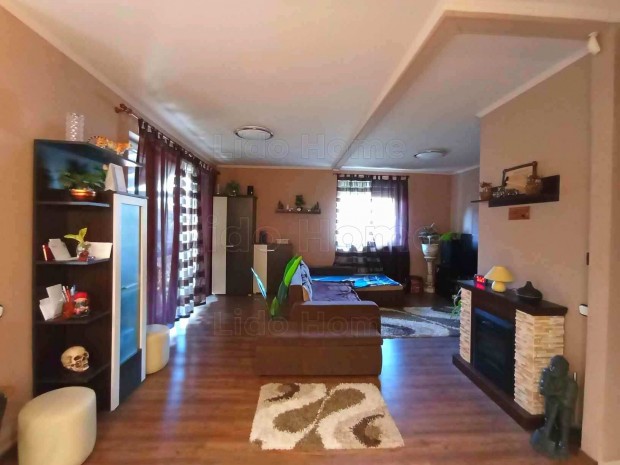 A LIDO HOME KESZTHELY elad�sra k�n�l egy fel�j�tott KEHIDAKUST�NYI