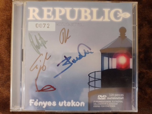 A Republic együttestől (még Cipővel)dedikált CD,DVD melléklettel