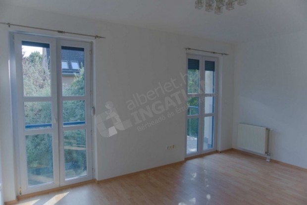 A T�nd�rliget utc�ban a 3.ker�letben kiad� egy 52 m2-es lak�s.