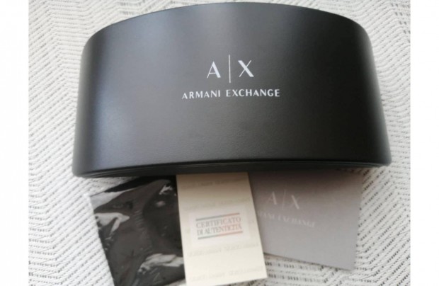 A/X Armani Exchange napszemvegtok kemny fekete trlkendvel elad!