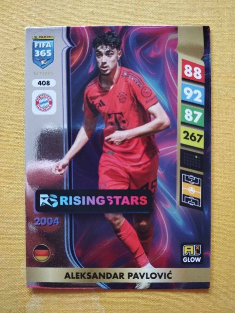 A. Pavlovic Bayern Mnchen FIFA 365 2025 GLOW Rising Star focis krtya