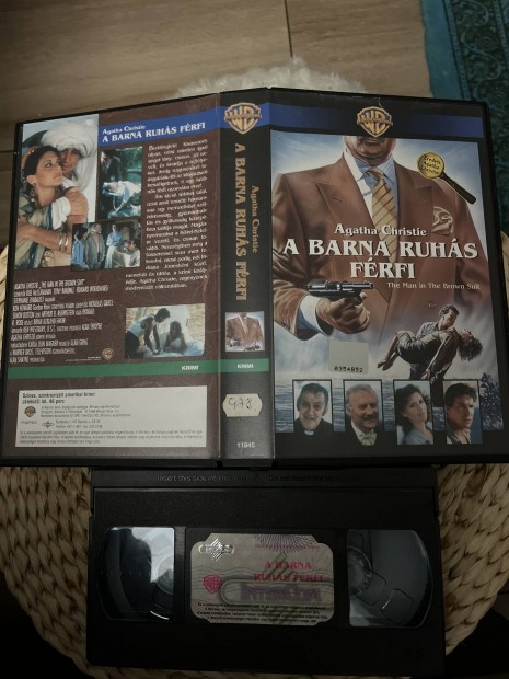 A barna ruhs frfi vhs film