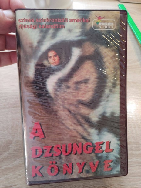 A dzsungel knyve hyperritka VHS film gyjtknek