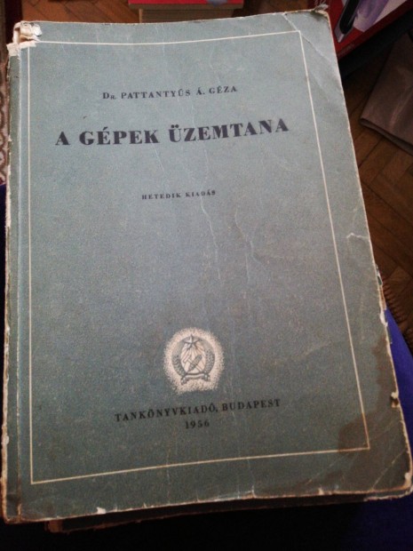 A gpek zemtana, Dr Pattantys . Gza, 1956