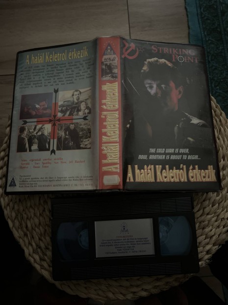 A hall keletrl rkezik vhs film