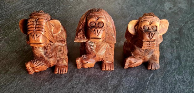 A három bölcs majom fa szobor (kb 16 cm) csomag