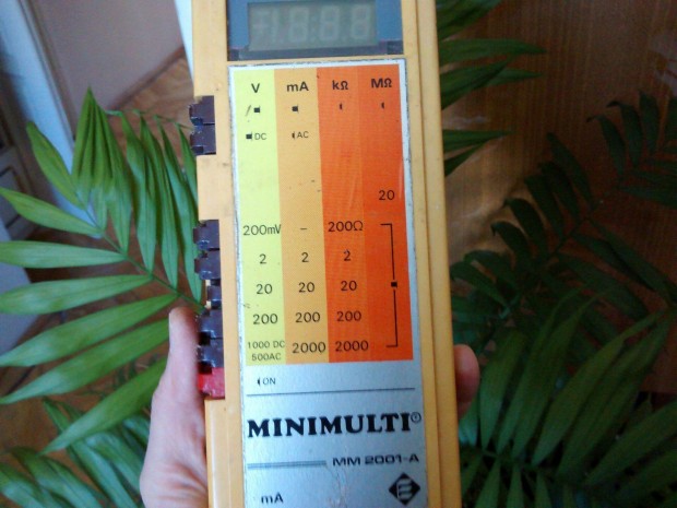 A magyar minimulti: MM 2001-A Minimulti (univerzlis mrmszer) elad