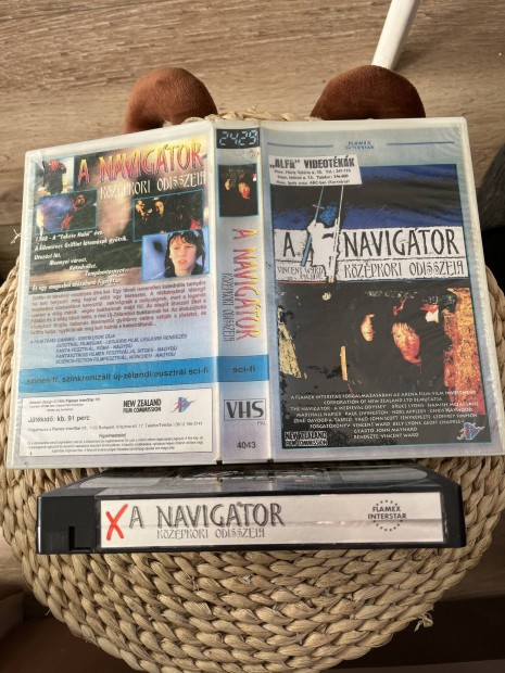 A navigtor vhs m