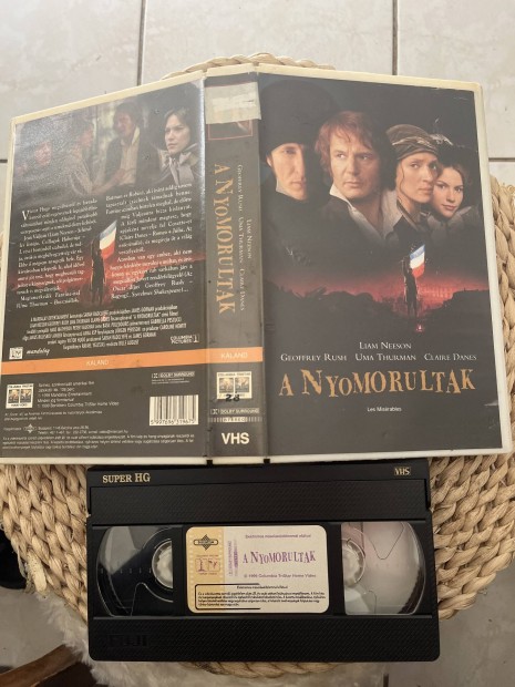 A nyomorultak vhs