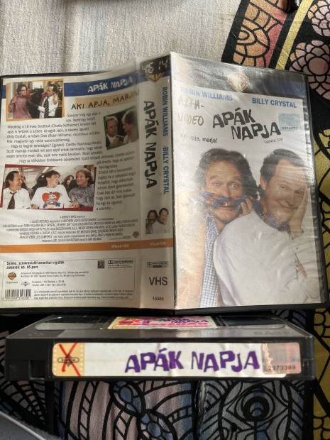 A p á k.  Napja vhs 