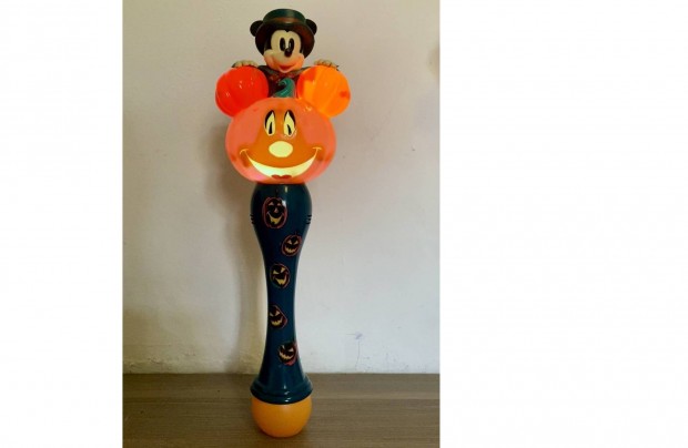 A prizsi Disneyland-bl! Mickey egeres vilgt, automata buborkfj