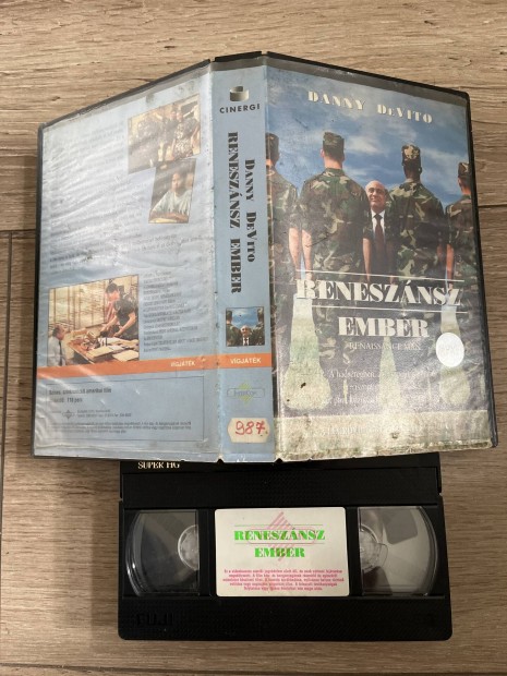 A renesznsz ember vhs 