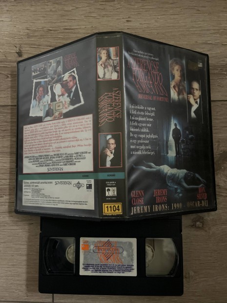 A szerencse forgand vhs 