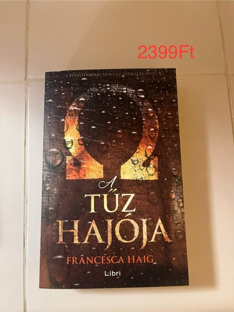 A tűz hajója könyv