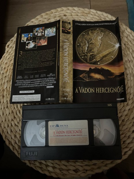 A vadon hercegnje vhs r