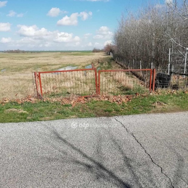 Abai elad� 5000 nm-es telek