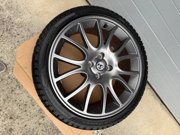 Abarth 17 Esseesse gyri alufelni Pirelli Sottozero 3 205/40R17 H 83