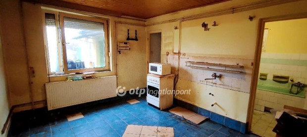 Abdai 68 nm-es h�z elad�