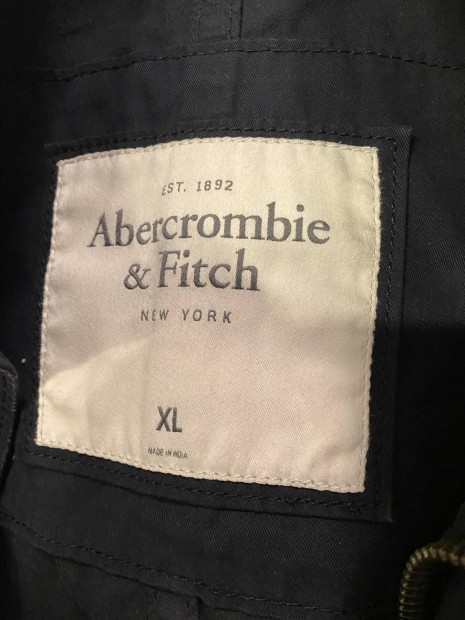 Abercrombie & Fitch dzseki XL'