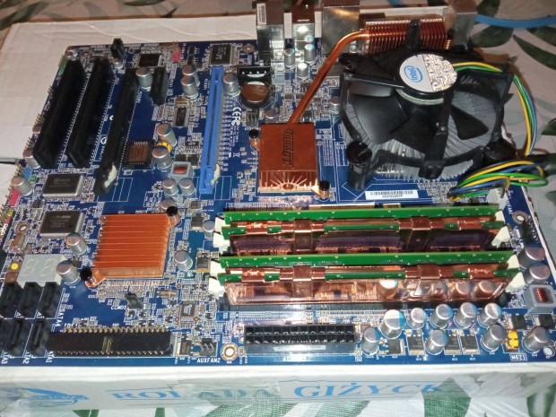 Abit AB9 Quadgt/2GB DDR2/D 945