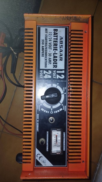 Absaar akkumultor tlt 12/24V 30A 