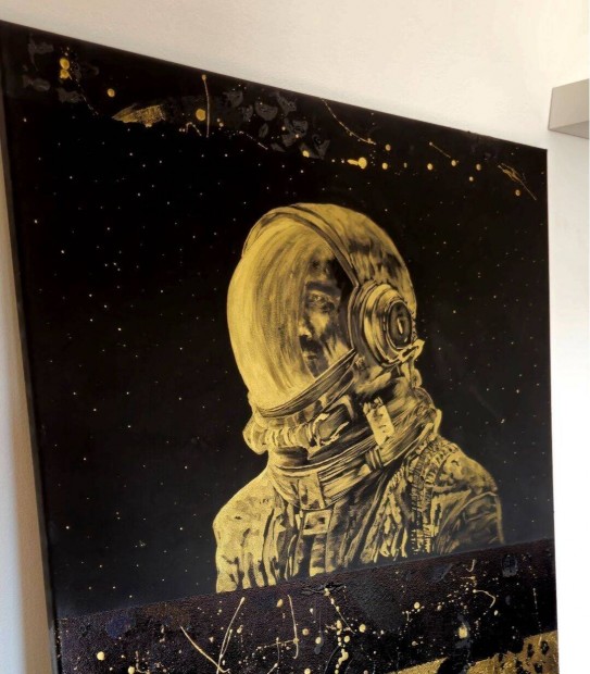 Absztrakt, félabsztrakt festmény asztronauta fekete arany 70x100cm