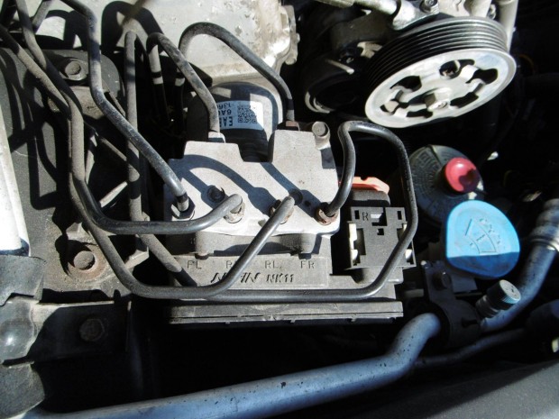 Accord VII K24 Automata ABS Kocka