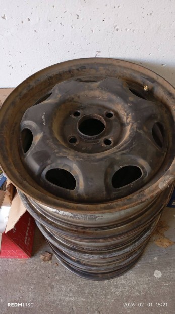 Ac�l aut� felni Toyota Yaris