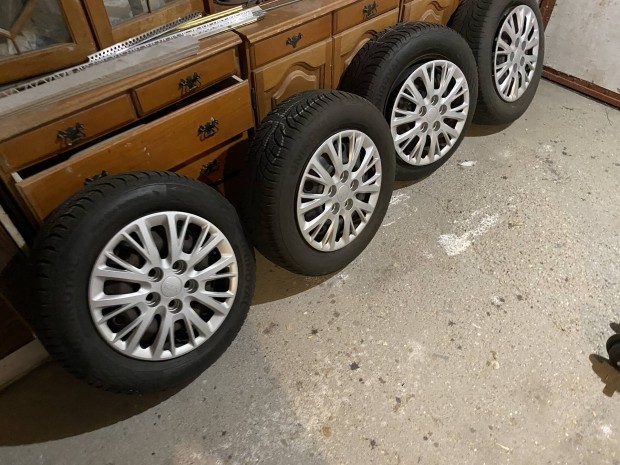 Acl felni szett R15  elad 