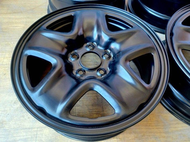 Acélfelni 0km-es Hyundai Kia Mazda 5x114.3 7x17