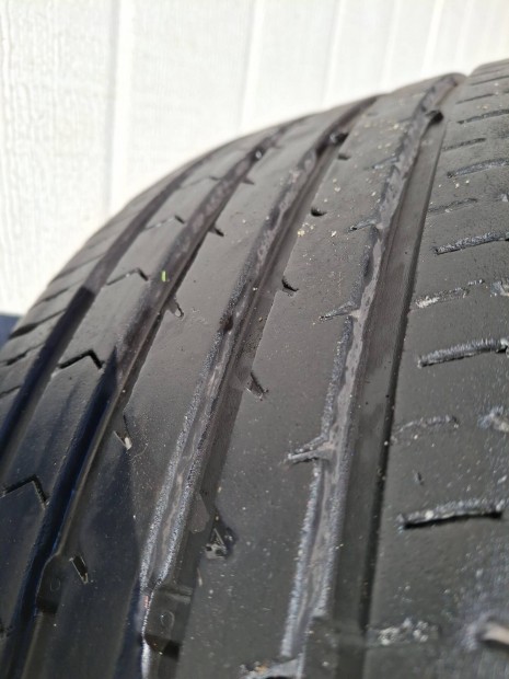 Ac�lfelni 16" mazda Continental ny�ri gumival.