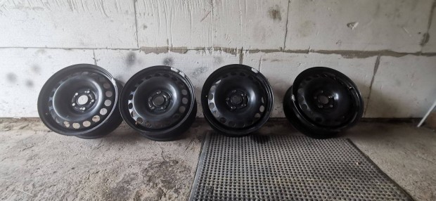 Aclfelni R16 5x112 ET41 57,1mm kzpfuratos 4db elad VW Skoda Audi