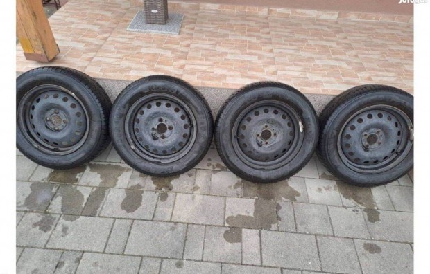 Ac�lfelni elad�,185/65/15