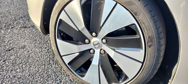 Acélfelni kettő darab ,téli gumival együtt ami Hankook eladó