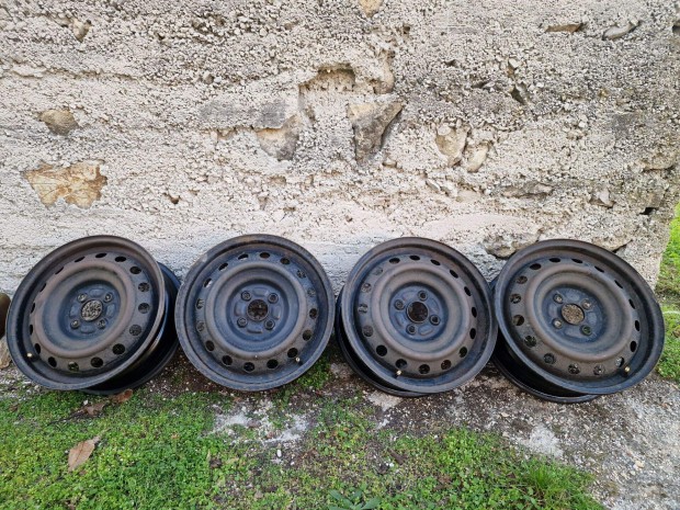 Aclfelni szett 4x100 R15