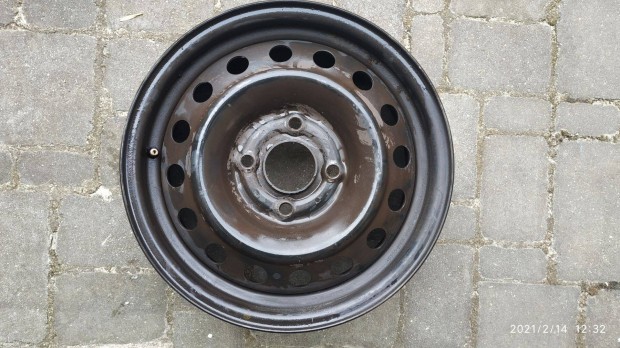 Ac�lfelnik elad�k Nissan Primera