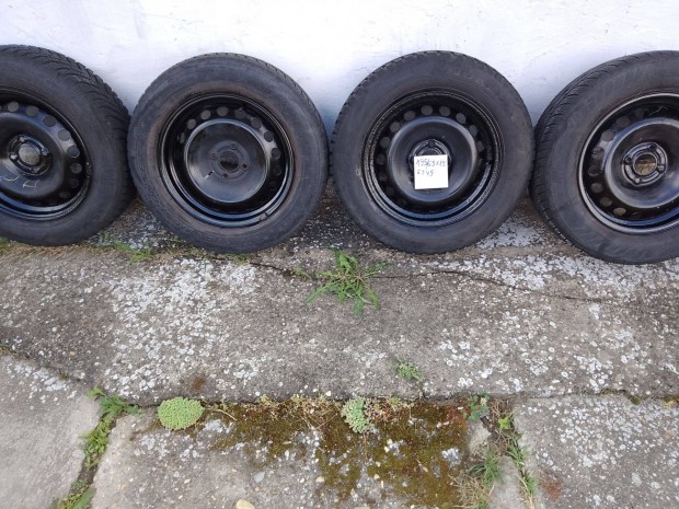 Acélkerék gumi köpennyel 15" , 4X100 osztókörrel wladó
