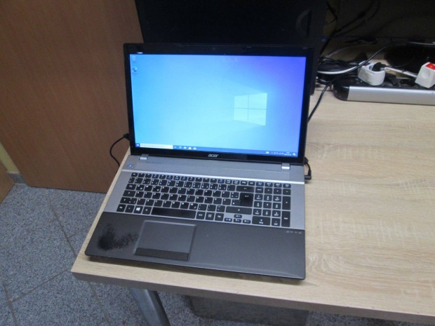 Acer 17,3"-os laptop i5 3230m, 4 GB., SSD, HDD, Geforce GT630m