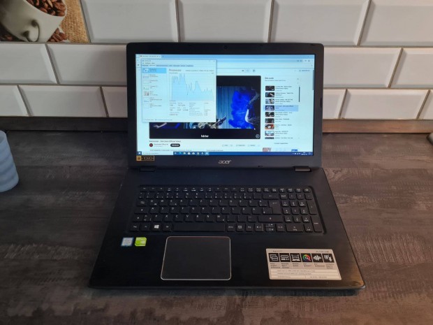 Acer 17.4 es laptop i5 7.gen 8gbddr4 256ssd1tb 940mx videó!