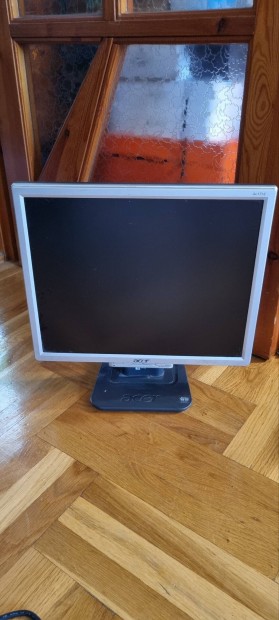 Acer 17"LCD monitor hibs 