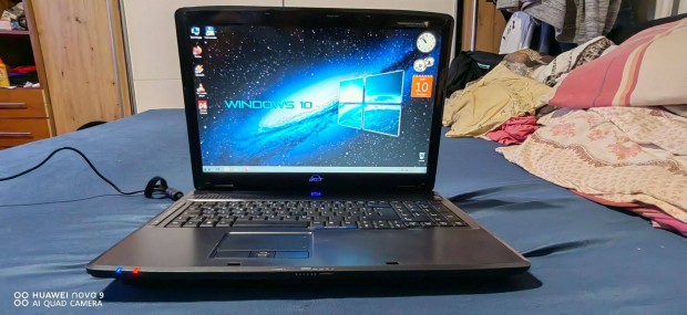 Acer 17col,2mag,4gb Ram,320gb HDD,Webcam,Wifi