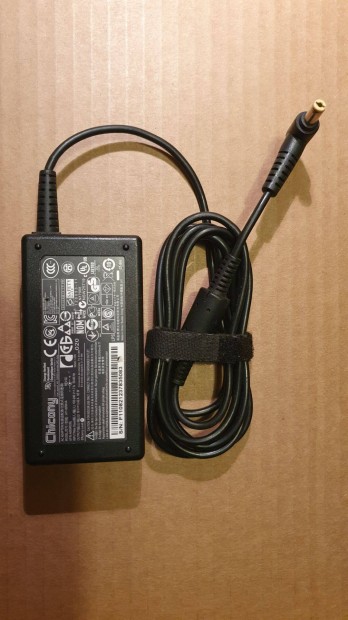 Acer 19V 3,42A 65W laptop notebook adapter tlt tpegysg eredeti