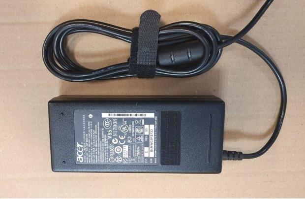 Acer 19V 4,74A 90W laptop notebook adapter tlt tpegysg 0528