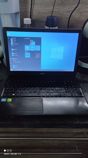Acer 3. Genercis i3 laptop, dupla vga-s