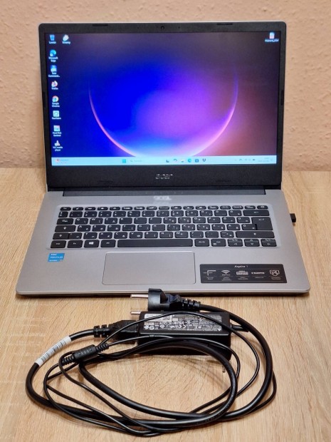 Acer Aspire 1 laptop