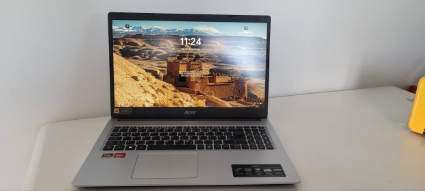 Acer Aspire 3 Ryzen 5, 15gb, 512